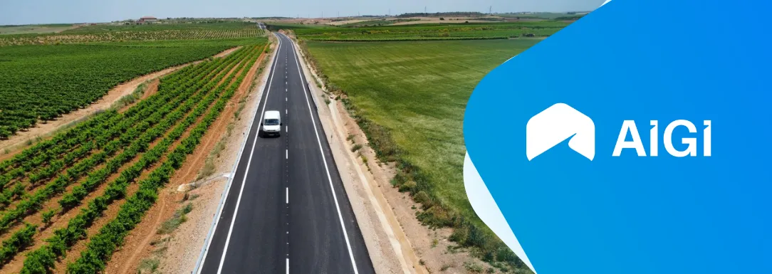 Estrada da concessão de Aragão com o logótipo da AIGI